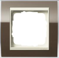 Gira 0211 761 Установочная рамка Gira Event Clear Коричневый с промежуточной рамкой кремового глянцевого цвета