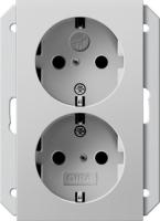 Gira 2735 015 Двойная розетка SCHUKO 16 A 250 В~ с затвором (shutter) и символом  для 1,5-местн. приборной коробки скрытого монтажа