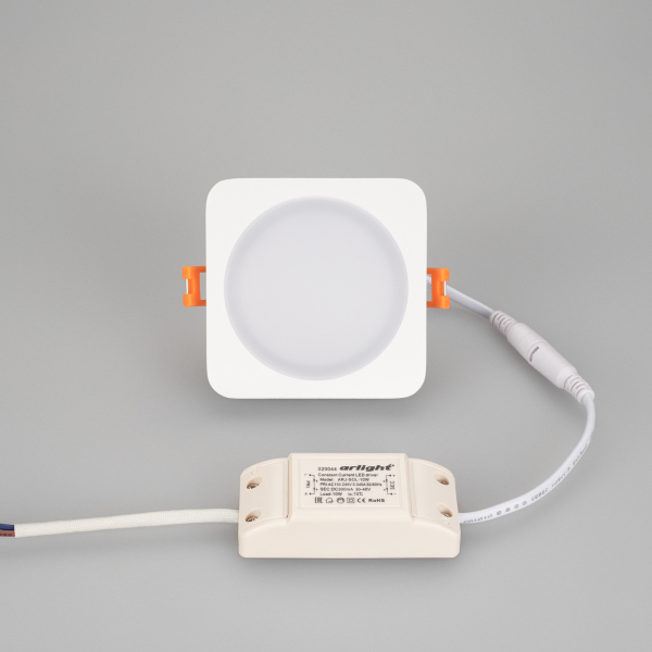 Оборудование Arlight 017635(1) Светодиодная панель LTD-96x96SOL-10W Warm White 3000K (ARL, IP44 Пластик, 3 года) по выгодной цене. Купить в Москве со скидкой.