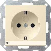 Gira 1170 01 Розетка SCHUKO 16 A 250 В~ со светодиодной подсветкой для ориентации, с затвором (shutter) и символом