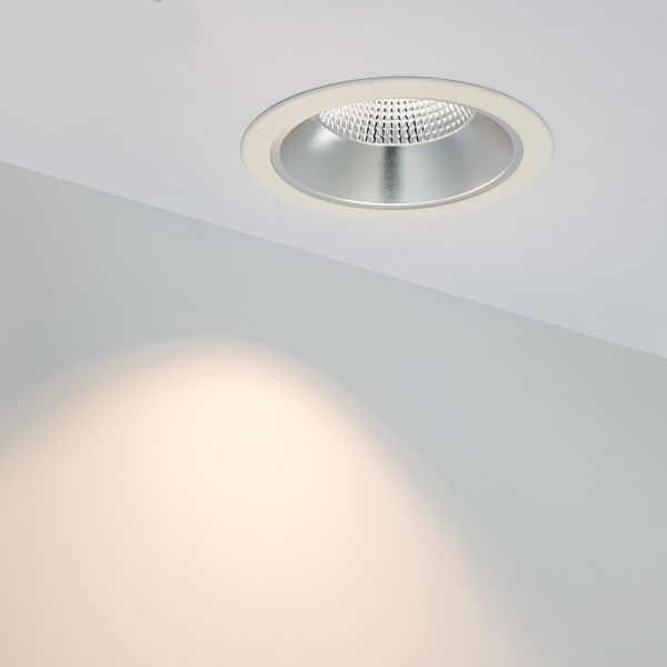 Оборудование Arlight 027320(1) Светильник LTD-LEGEND-R230-35W Warm3000 (WH, 50 deg) (Arlight, IP20 Металл, 3 года) по выгодной цене. Купить в Москве со скидкой.